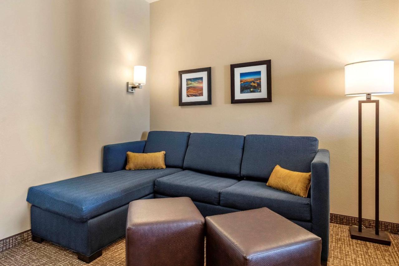 Comfort Inn & Suites Edgewood Esterno foto