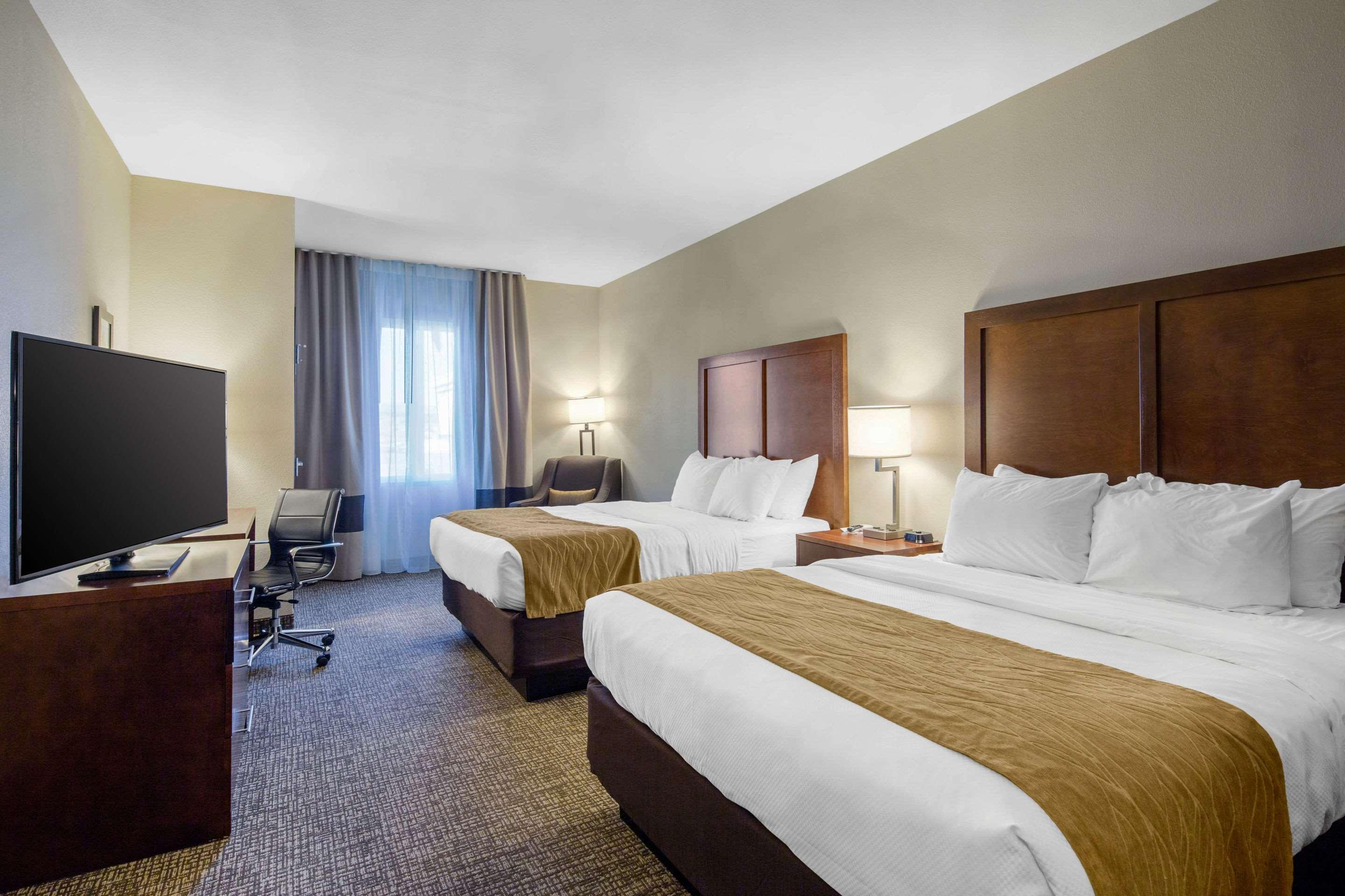 Comfort Inn & Suites Edgewood Esterno foto