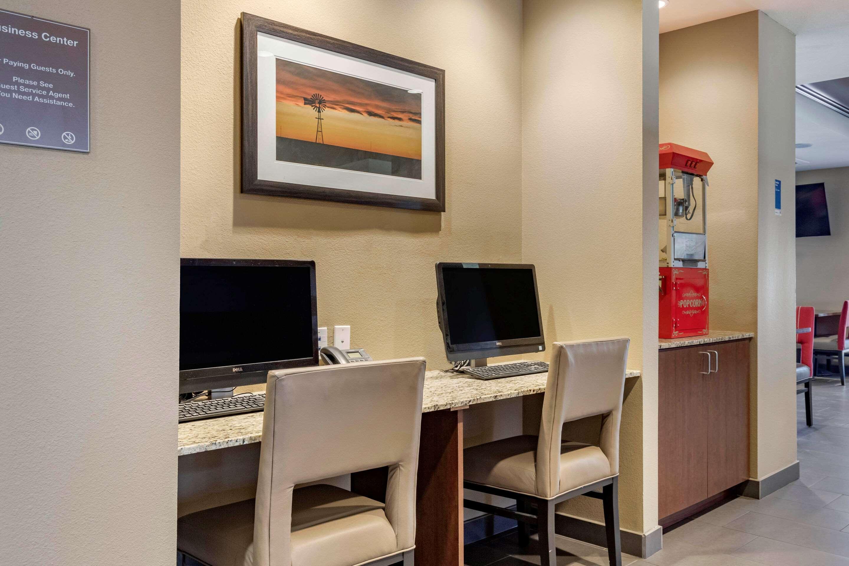 Comfort Inn & Suites Edgewood Esterno foto