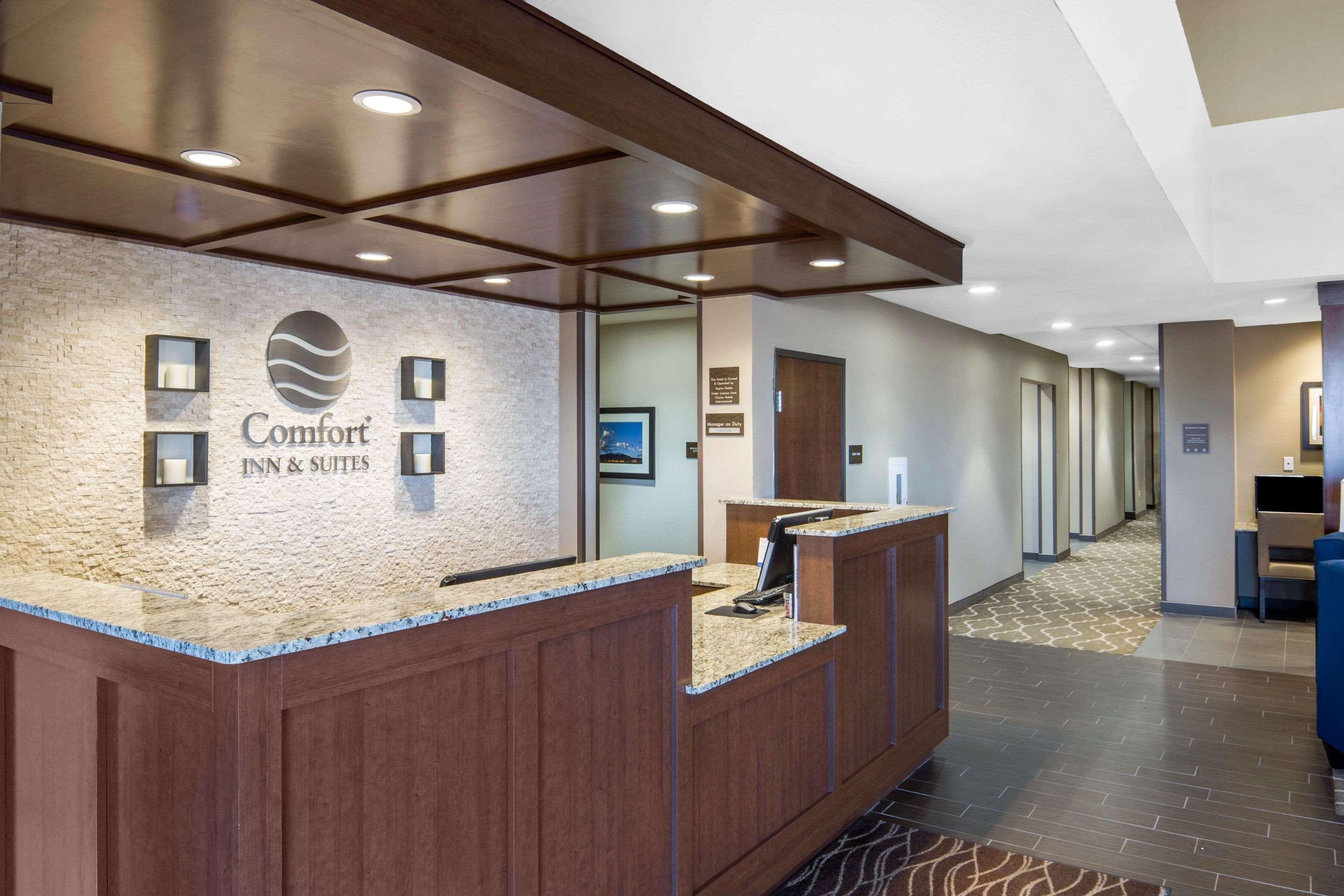 Comfort Inn & Suites Edgewood Esterno foto