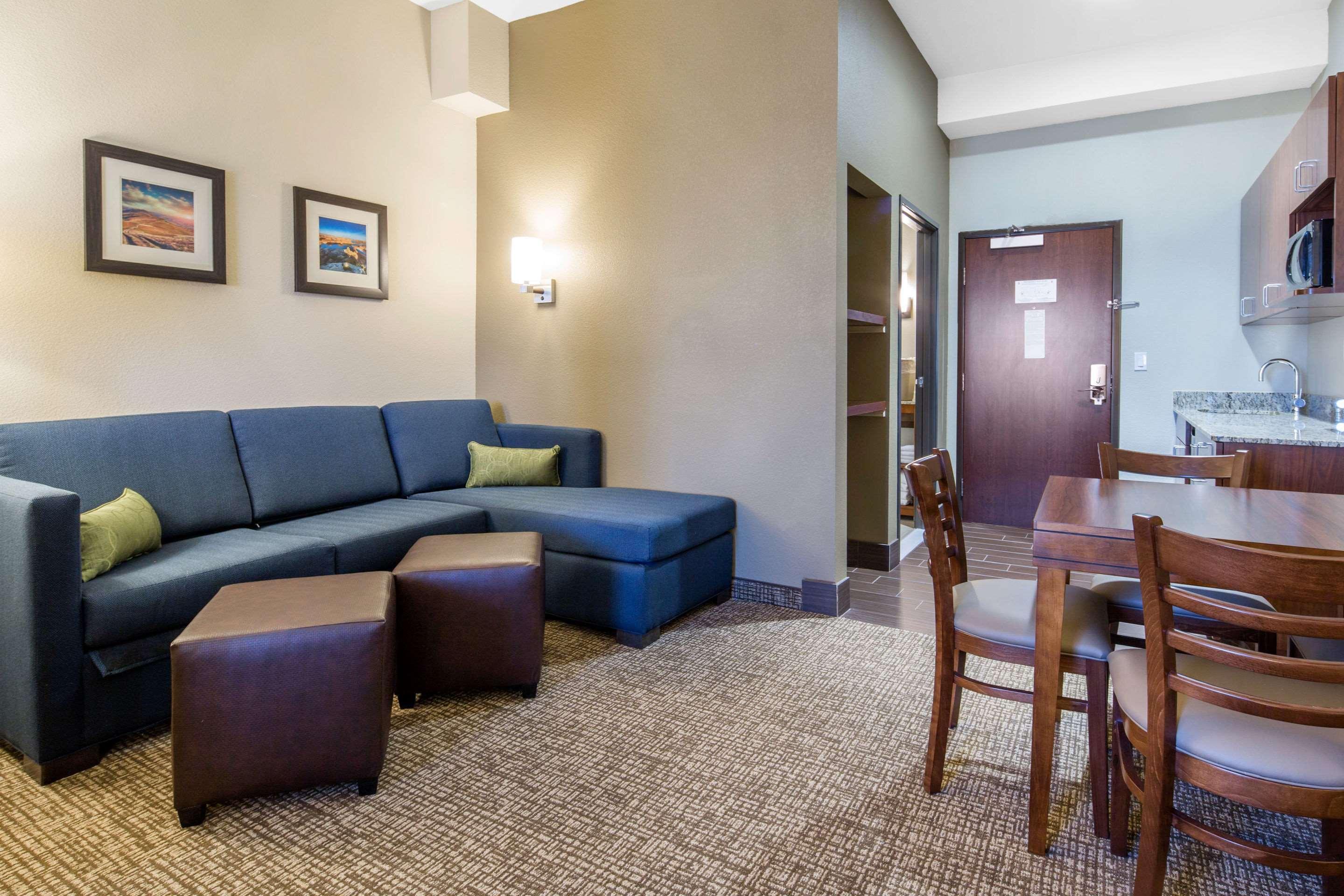 Comfort Inn & Suites Edgewood Esterno foto