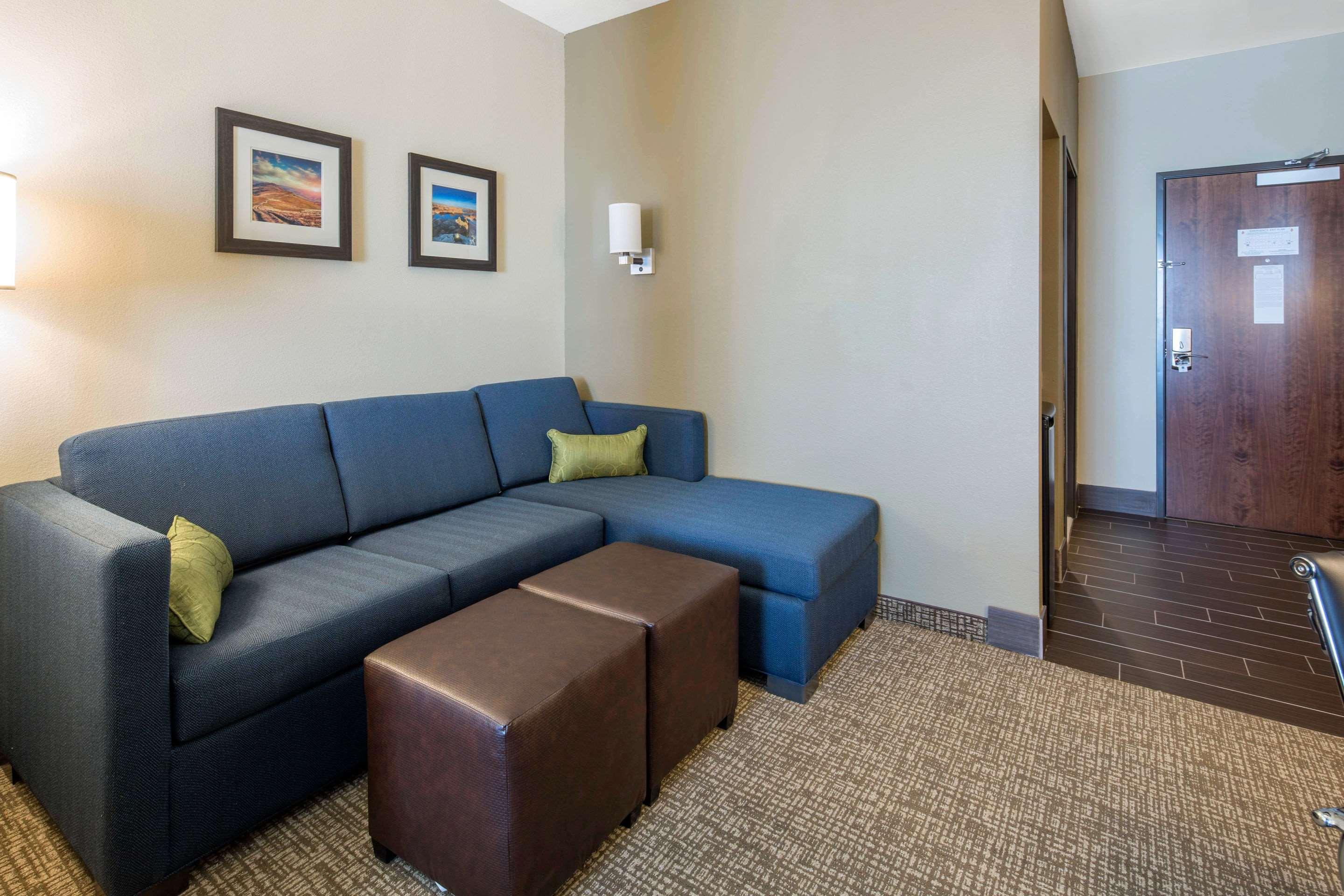 Comfort Inn & Suites Edgewood Esterno foto