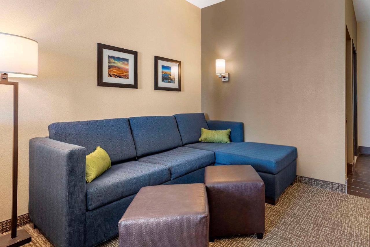 Comfort Inn & Suites Edgewood Esterno foto